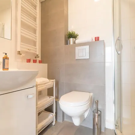 Legnicka Close To The Center Of By Rent Like فروتسواف