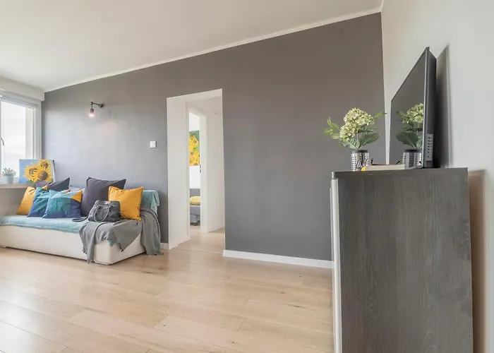 Legnicka Close To The Center Of By Rent Like Breslau